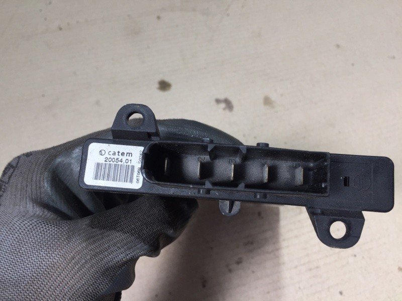 Радіатор пічки SSANGYONG REXTON 07-12 6911008010 — 4