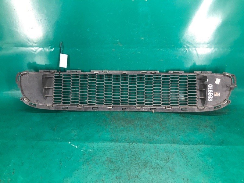 Решітка переднього бампера MINI COOPER S CLUBMAN R55 05-14 51 11 2 755 465 — 3