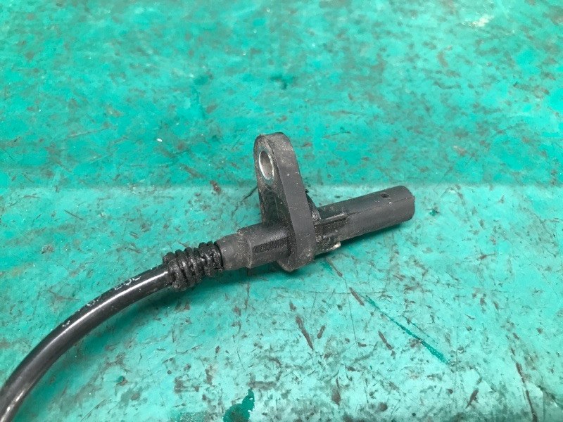 Датчик ABS передній лівий BMW 5 SERIES (E60/E61) 03-10 34 52 6 771 702 — 4