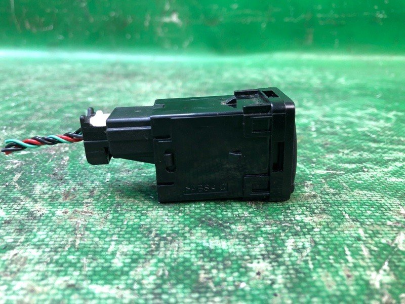 Кнопка антипробуксової системи NISSAN ALTIMA L33 12-18 251453TA0A — 4