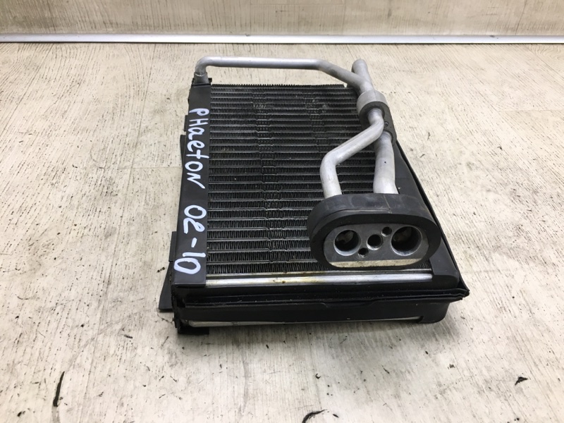 Випарник кондиціонера VOLKSWAGEN PHAETON 02-10 4D0898037A — 4
