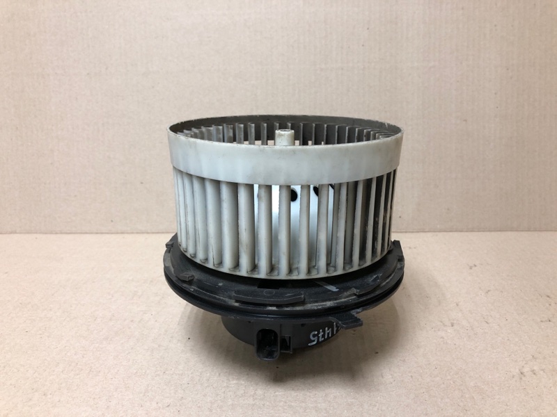 Моторчик пічки CADILLAC ESCALADE 01-06 19153680 — 2