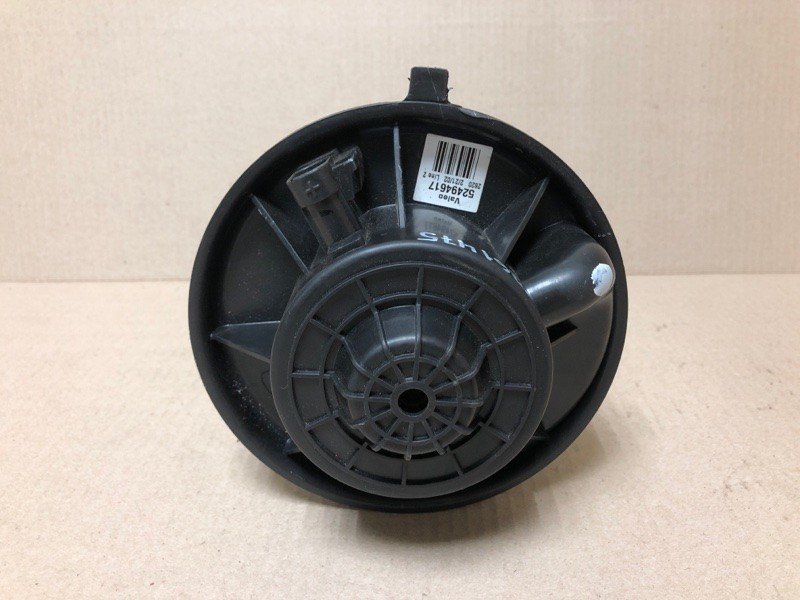 Моторчик пічки CADILLAC ESCALADE 01-06 19153680 — 4