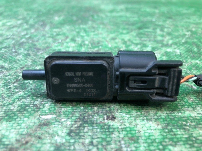 Датчик абсолютного тиску (MAP sensor) LEXUS IS300 99-05 37940-SNA-A01