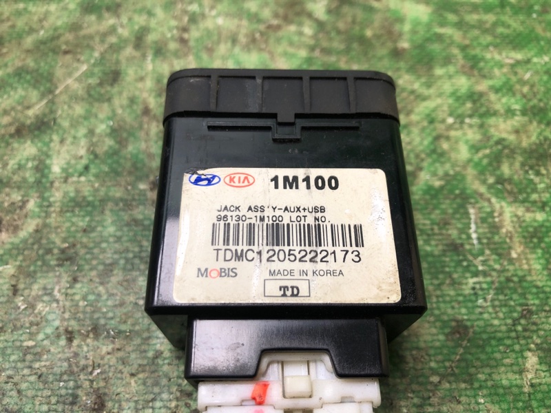USB адаптер KIA FORTE/CERATO TD 08-13 961301M100 — 4