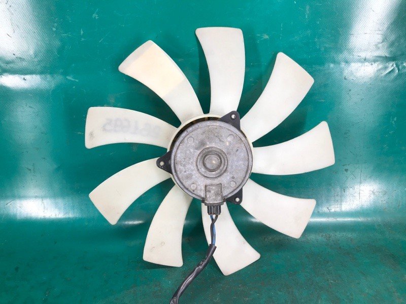 Вентилятор основного радіатора MITSUBISHI ENDEAVOR 03-11 MR968067 — 2