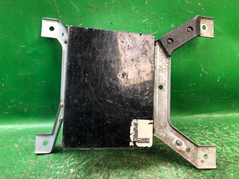 Підсилювач звуку TOYOTA LAND CRUISER 100 97-06 86280-60210 — 4
