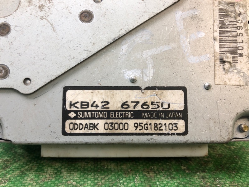 Блок керування ABS MAZDA 626 GE 91-97 KB42-67-650 — 4