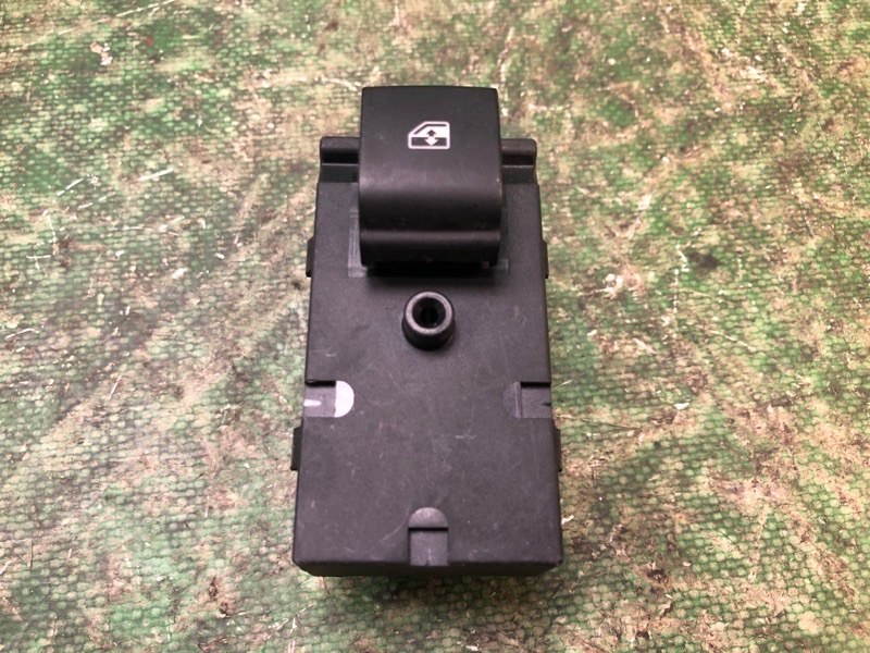 Кнопка склопідіймача задня CHEVROLET CRUZE 08-15 20933566