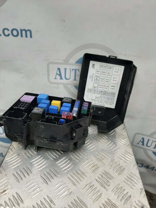 Блок запобіжників моторний відсік HYUNDAI TUCSON 04-10 91210-2E000 — 2