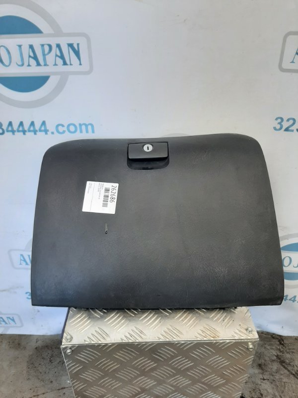 Бардачок HYUNDAI TUCSON 04-10 84511-2E000