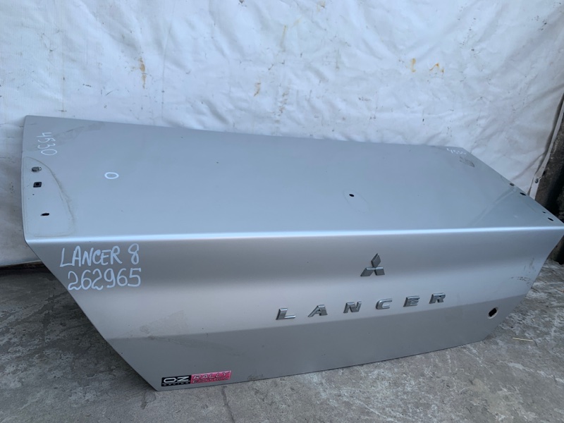 Кришка багажника MITSUBISHI LANCER 4/5/6/7/8 88-02 MR981363 — 3