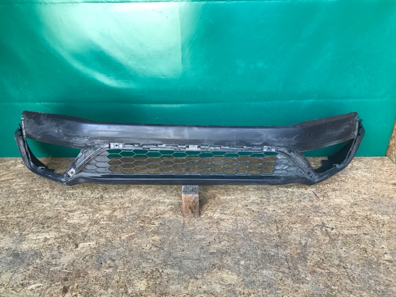 Бампер передній HONDA CRV (RW) 16-20 71102-TLA-A70