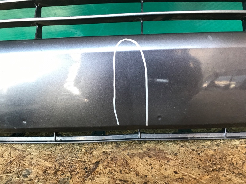 Решітка переднього бампера TOYOTA COROLLA E170 13-19 53112-02640 — 5