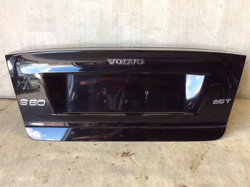 Кришка багажника VOLVO S60 00-09 30796481 — 3