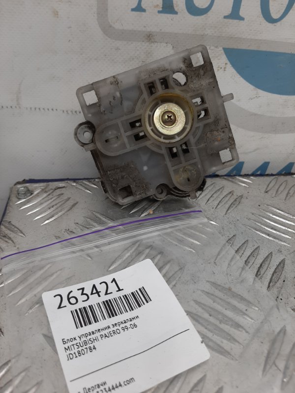 Блок керування дзеркалами MITSUBISHI PAJERO 99-06 JD180784 — 2