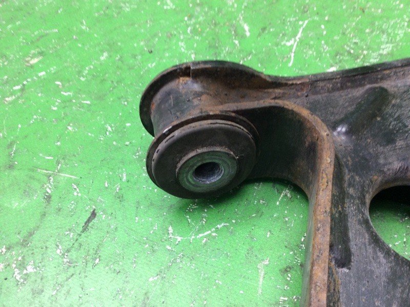 Важіль передньої підвіски нижній правий VOLKSWAGEN JETTA 05-10 1K0407152AA — 5