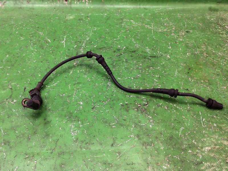 Датчик ABS задній правий VOLKSWAGEN JETTA 05-10 1K0927808
