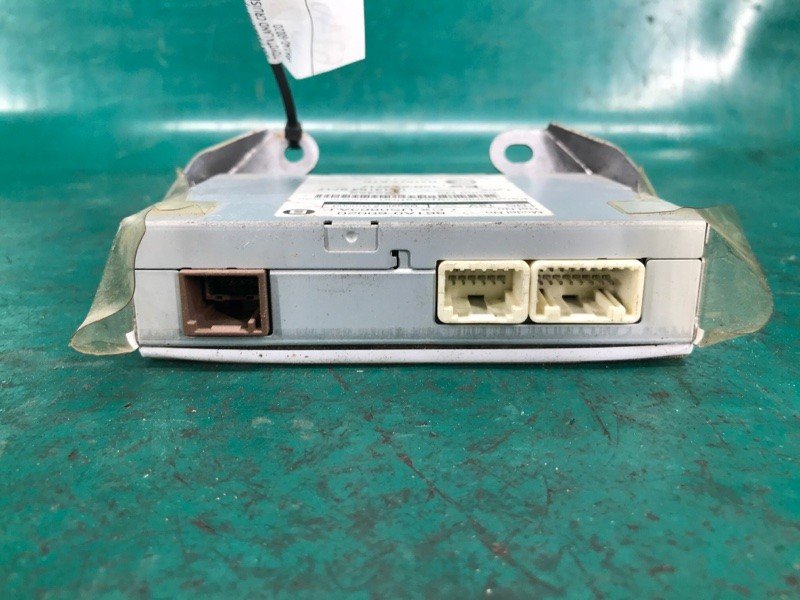 Блок керування мультимедіа TOYOTA LAND CRUISER PRADO 150 09-17 861A0-60020 — 3