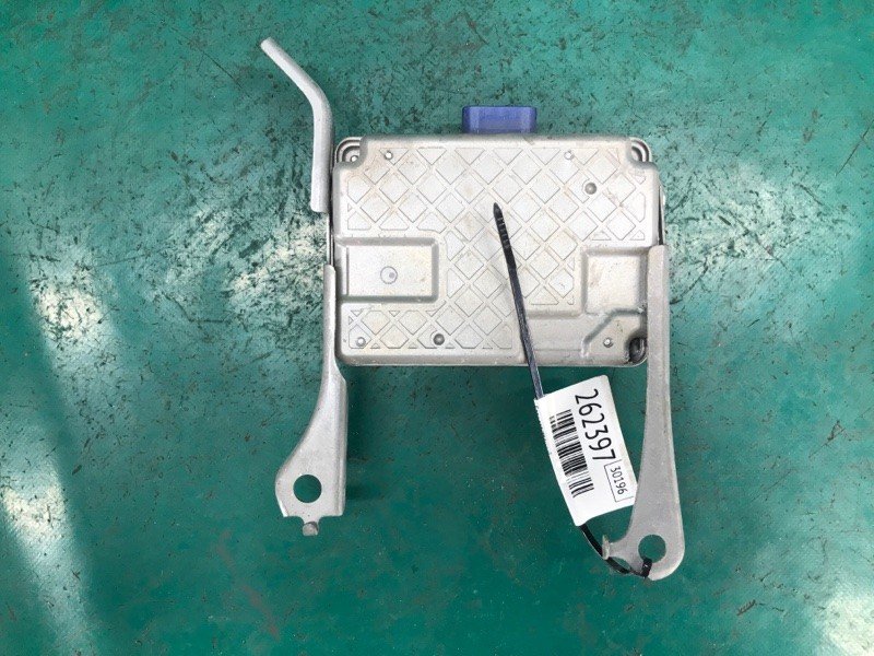 Інвертор TOYOTA LAND CRUISER PRADO 150 09-17 86210-60070 — 2