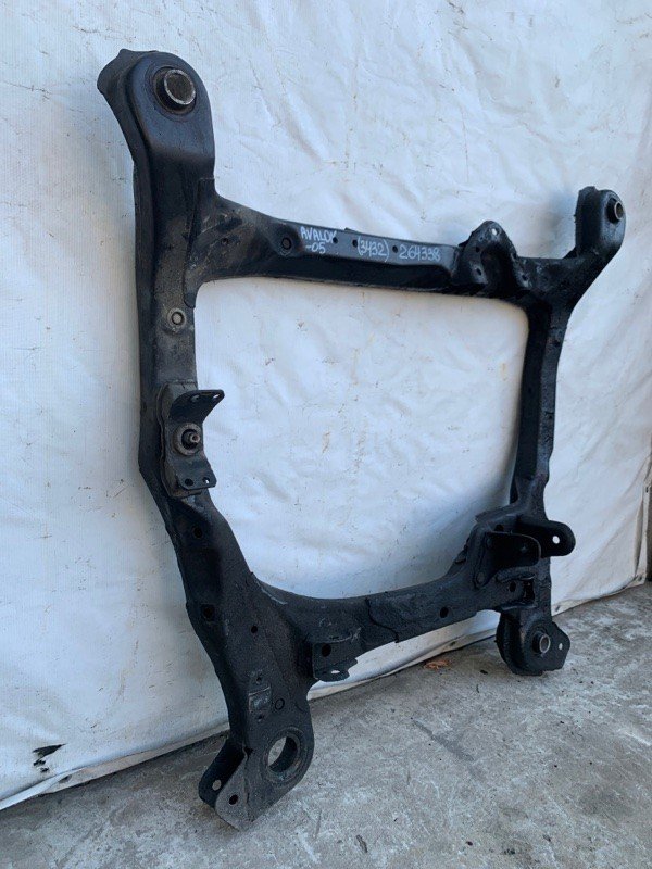 Балка передньої підвіски TOYOTA AVALON 99-05 51100-07010 — 3
