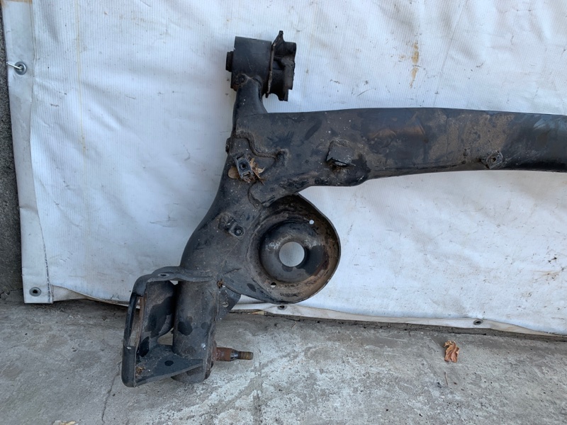 Балка задньої підвіски TOYOTA SIENNA 03-10 42110-08021 — 3
