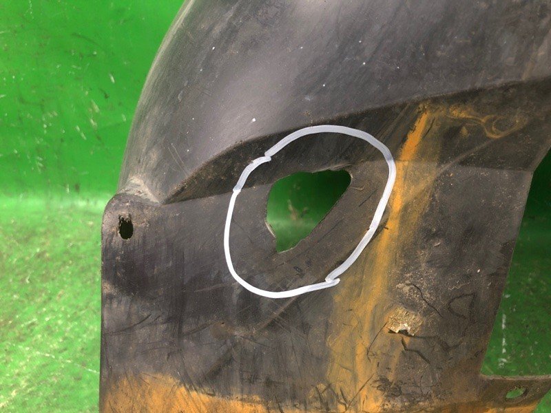 Підкрилок передній правий VOLVO S60 00-09 30655666 — 4