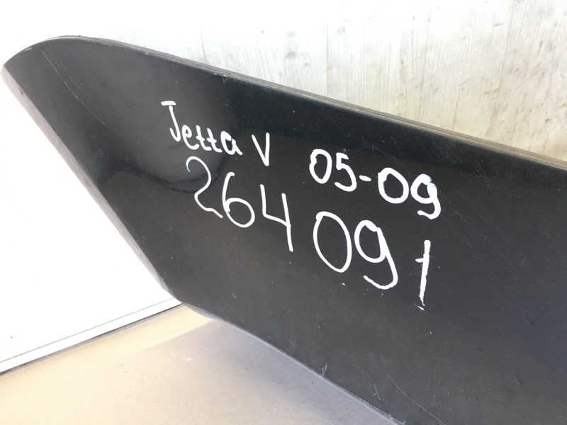 Бампер задній VOLKSWAGEN JETTA 05-10 1K5807417H — 2