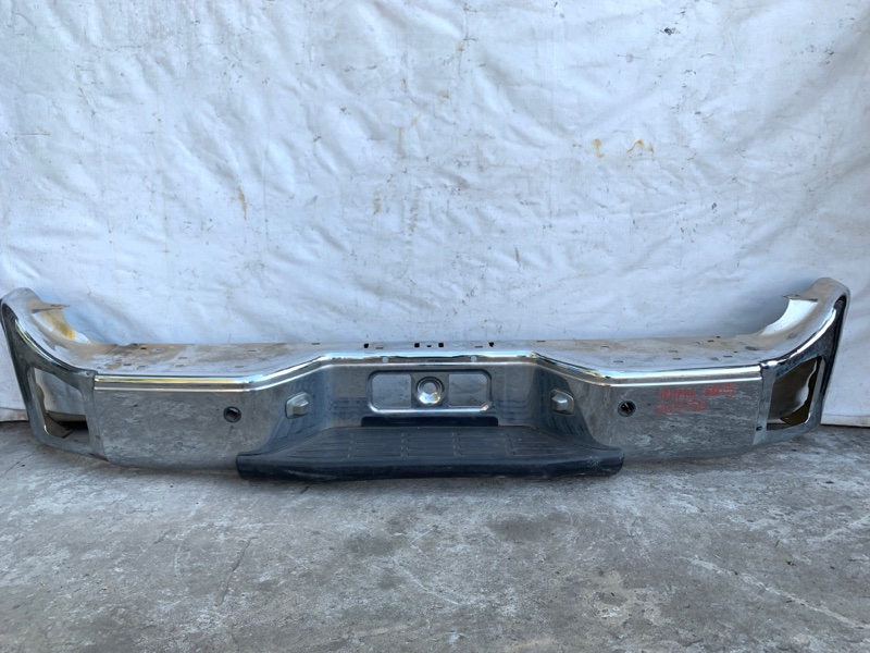Бампер задній INFINITI QX56 / TITAN / ARMADA 04-16 85010-7S005