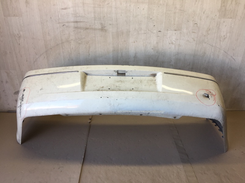 Бампер задній CHRYSLER 300 04-10 4805777AC — 4