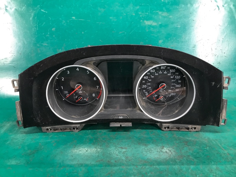 Панель приладів VOLKSWAGEN GOLF 12-21 5G1 920 856 A