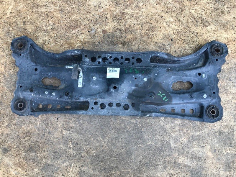 Балка задньої підвіски TOYOTA CAMRY 55 14-17 51206-06091