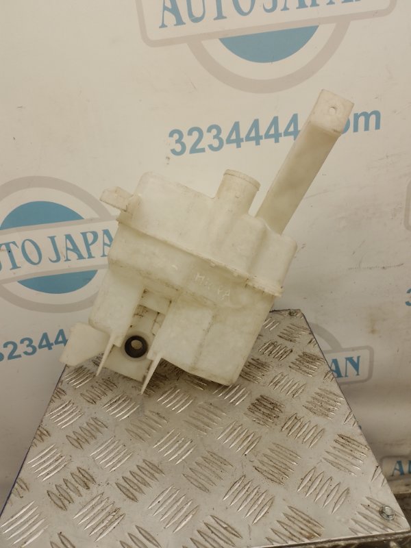 Бачок омивача NISSAN MICRA 03-11 — 3