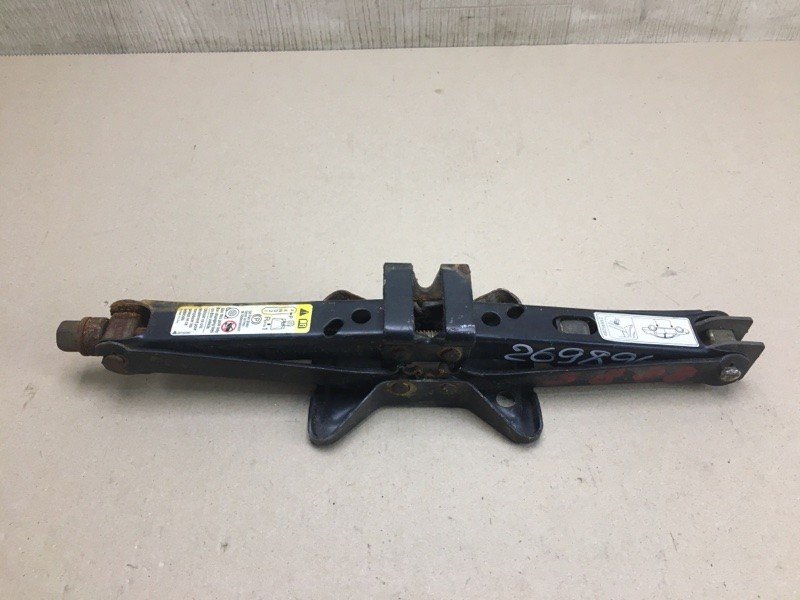 Домкрат CADILLAC DEVILLE 2000-2005 25695289