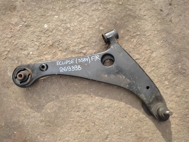 Важіль передньої підвіски нижній правий MITSUBISHI ECLIPSE 05-08 MN186656
