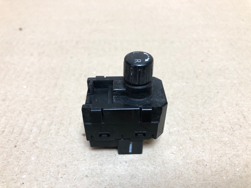 Блок керування дзеркалами NISSAN QX56 / TITAN / ARMADA 04-16 25570-ZQ00A — 2