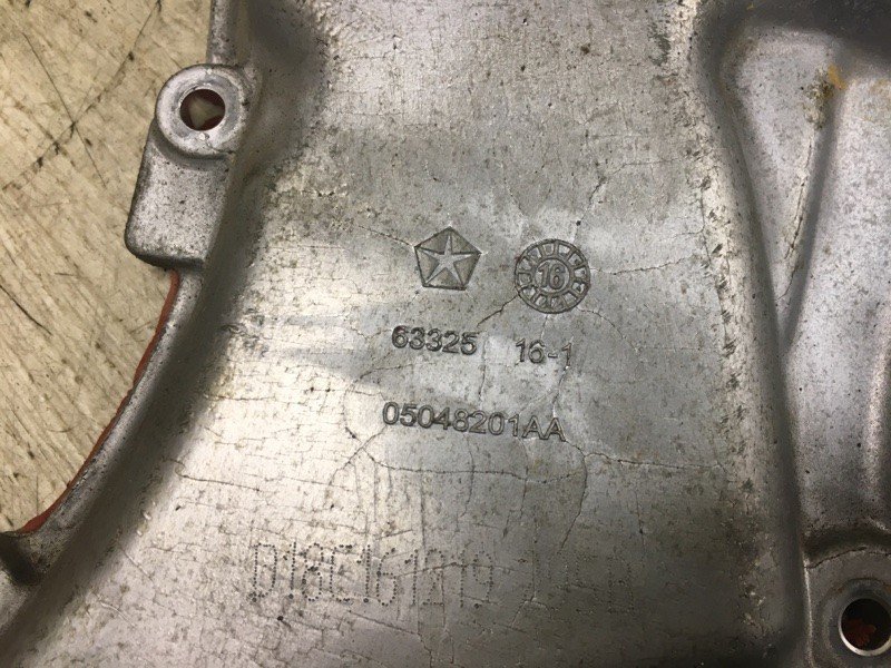 Кришка ГРМ CHRYSLER 200 14-16 5048201AA — 4