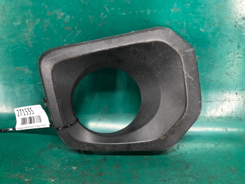 Накладка протитуманної фари передня права TOYOTA TACOMA 15- 52127-04020