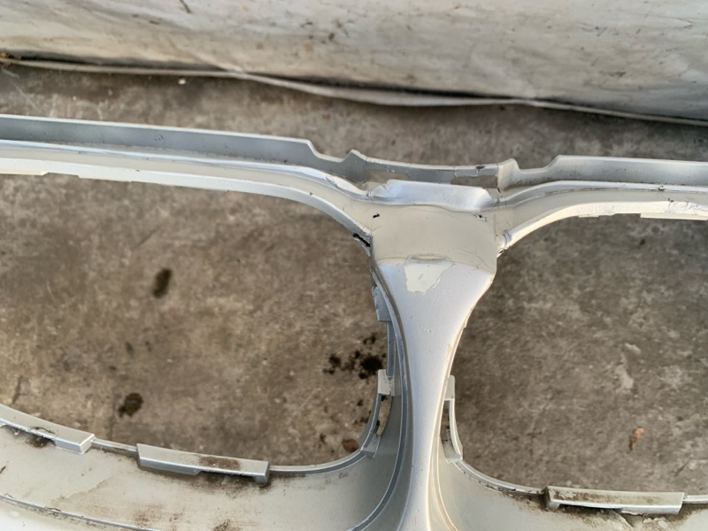 Бампер передній BMW 5 SERIES (E60/E61) 03-10 51 11 7 184 717 — 4