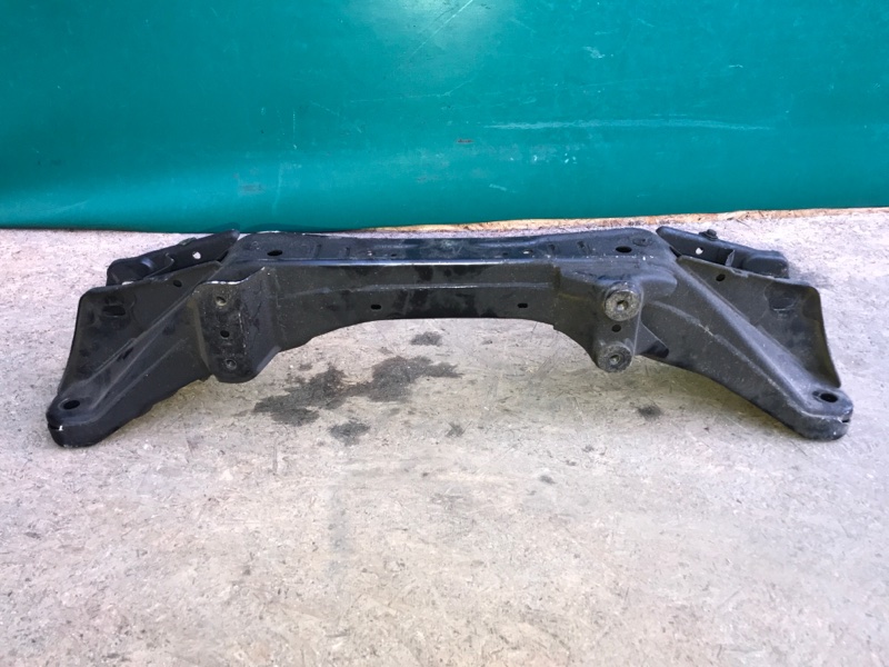 Балка передньої підвіски LEXUS SC430 01-10 51201-30110 — 3