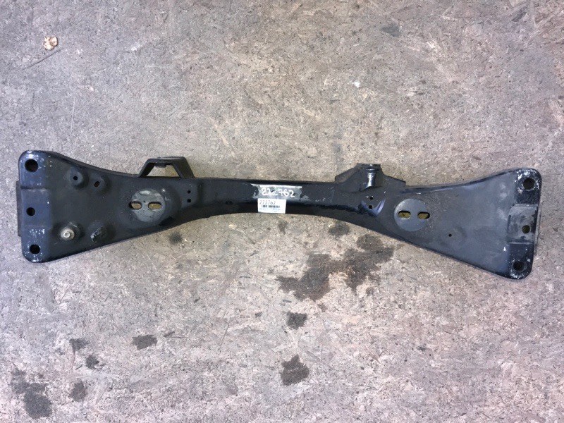 Балка передньої підвіски LEXUS SC430 01-10 51201-30110 — 5
