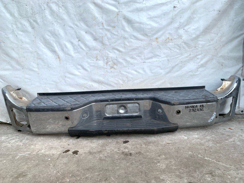 Бампер задній NISSAN QX56 / TITAN / ARMADA 04-16 85010-7S005