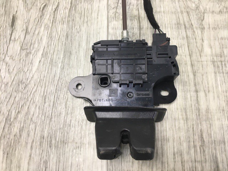Замок кришки багажника CHEVROLET CRUZE 08-15 13501988 — 2