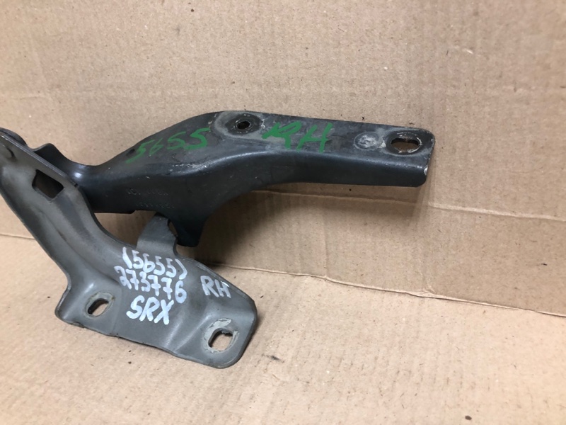 Петля капоту права CADILLAC SRX 09-16 15884431 — 3