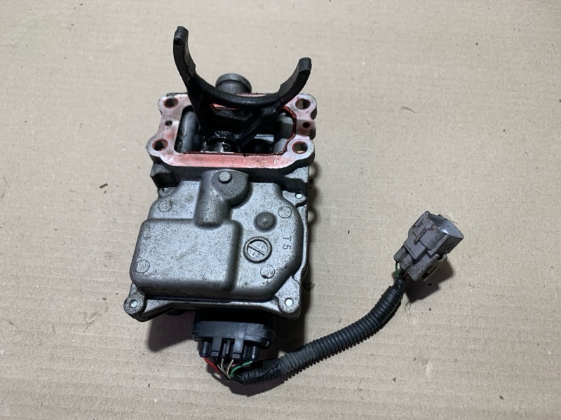Актуатор TOYOTA FJ CRUISER 06-15 41400-35034