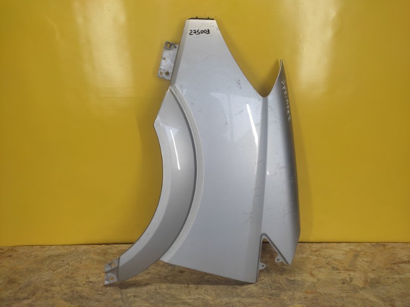 Крило переднє ліве MERCEDES SPRINTER ( B906 ) 06- A 906 637 77 19