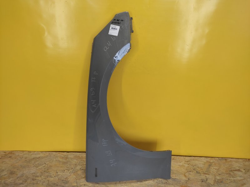 Крило переднє праве AUDI A4 15- 8W0 821 106 A