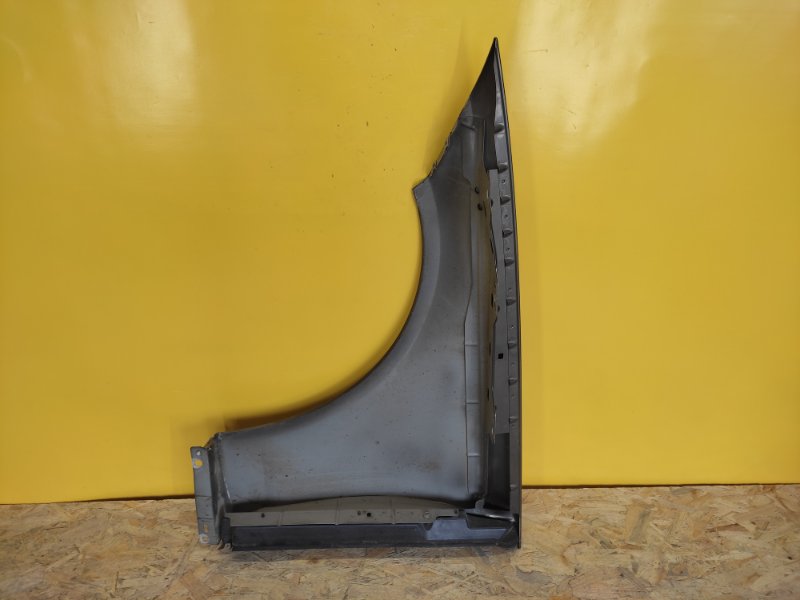 Крило переднє праве MERCEDES CLS-CLASS C218 10-18 A 218 880 02 18 — 5