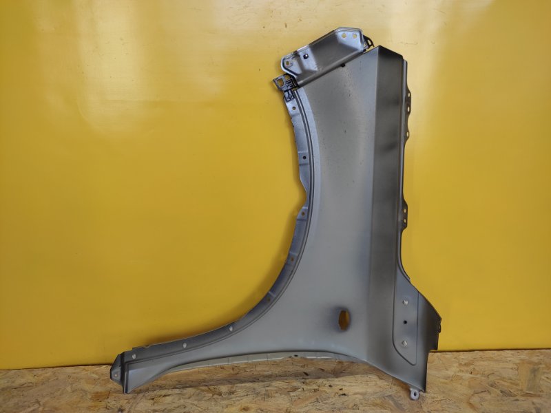 Крило переднє праве SUZUKI VITARA 15- 57611-54P00 — 4