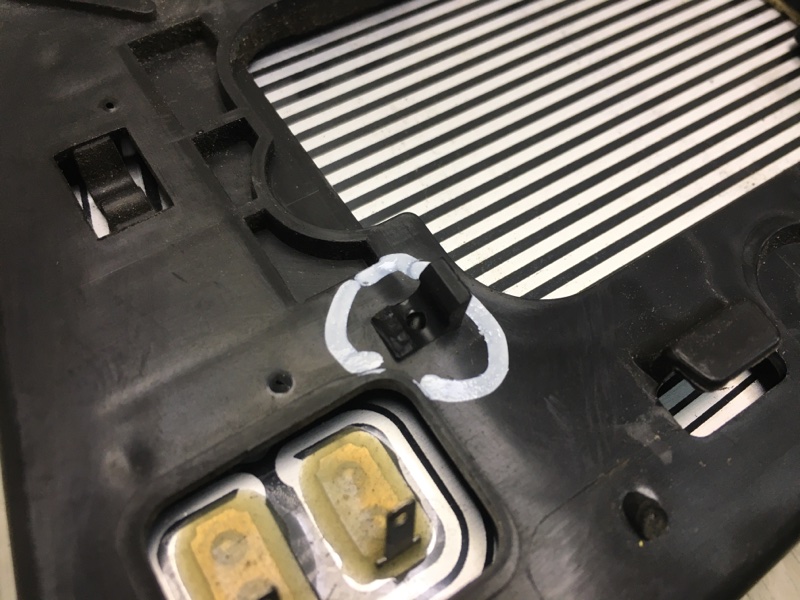Дзеркальний елемент правий NISSAN MAXIMA A35 08-15 96365-9N83B — 5